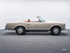 Bild 15/41 von Mercedes-Benz 280 SL (1969)