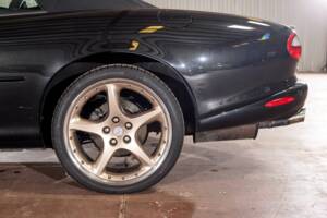 Bild 27/55 von Jaguar XKR (2000)