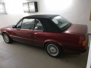 Bild 10/16 von BMW 320i (1991)