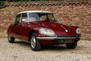 Image 44/50 de Citroën DS 21 (1971)