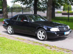 Image 4/19 of Mercedes-Benz SL 500 (2000)