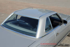 Immagine 31/50 di Mercedes-Benz 560 SL (1988)