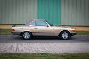 Bild 4/39 von Mercedes-Benz 280 SL (1984)