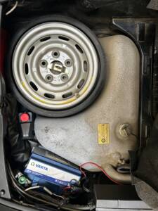 Bild 26/32 von Porsche 911 Carrera 3.2 (WTL) (1985)