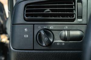 Bild 36/45 von Volkswagen Golf IV 1.6 (1997)