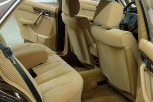 Bild 23/50 von Mercedes-Benz 280 SEL (1983)