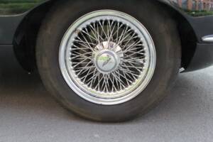 Image 17/24 of Jaguar E-Type (1970)