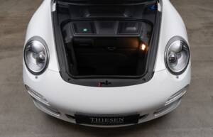 Image 18/40 of Porsche 911 Carrera 4 (2009)