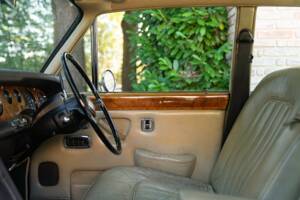 Image 36/50 of Bentley T 1 (1973)