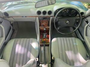 Imagen 8/50 de Mercedes-Benz 300 SL (1988)