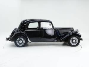 Immagine 6/15 di Citroën Traction Avant 11 BL (1947)