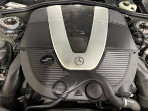 Immagine 13/19 di Mercedes-Benz CL 600 (2006)