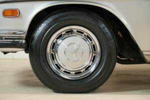 Bild 34/35 von Mercedes-Benz 280 SEL 3,5 (1972)
