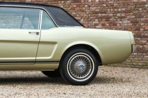 Image 21/50 of Ford Mustang GT (1966)