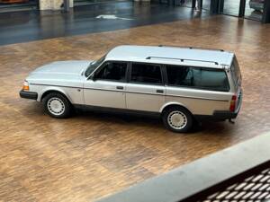 Bild 13/36 von Volvo 240 Polar (1990)