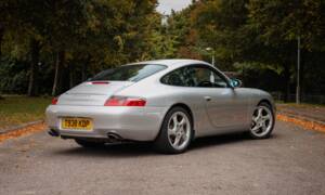 Bild 2/26 von Porsche 911 Carrera 4 (1999)