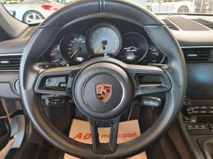 Imagen 8/21 de Porsche 911 GT3 Touring (2018)