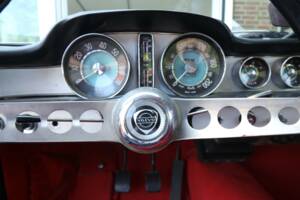 Image 34/50 de Volvo 1800 S (1966)
