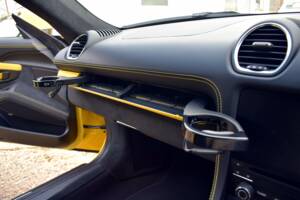 Bild 27/50 von Porsche 718 Cayman GT4 (2021)