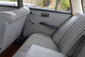 Afbeelding 14/50 van Mercedes-Benz 230 S (1967)