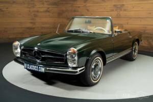 Immagine 4/19 di Mercedes-Benz 280 SL (1969)