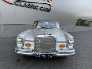 Bild 4/36 von Mercedes-Benz 250 SE (1966)