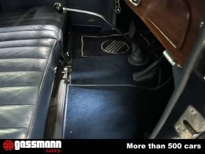 Image 13/15 de Mercedes-Benz 290 Cabriolet B (1935)