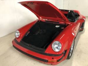 Bild 30/39 von Porsche 911 Speedster 3.2 (1989)