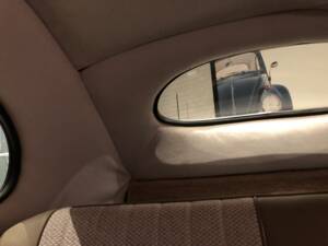 Image 38/64 of Volkswagen Beetle 1200 Export &quot;Oval&quot; (1956)
