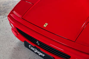Afbeelding 22/46 van Ferrari F 355 Berlinetta (1997)