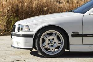 Bild 15/50 von BMW 318is "Class II" (1994)