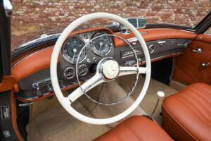 Obraz 17/50 pojazdu Mercedes-Benz 190 SL (1960)