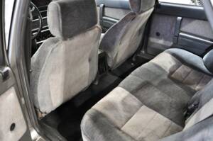 Bild 20/34 von Alfa Romeo 75 2.0 Twin Spark (1988)