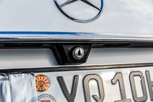 Image 32/175 of Mercedes-Benz 420 SE (1986)