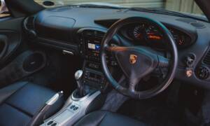 Obraz 5/38 pojazdu Porsche 911 Turbo (2001)