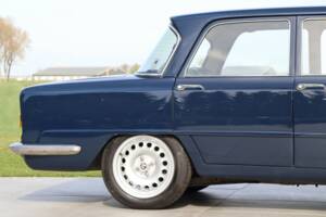 Image 19/50 of Alfa Romeo Giulia Nuova Super 1600 (1978)