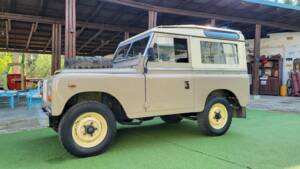 Bild 3/39 von Land Rover 88 (1981)