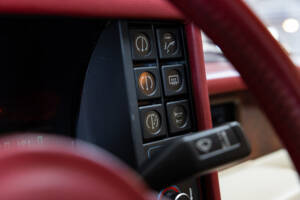 Bild 24/36 von Aston Martin Lagonda (1992)