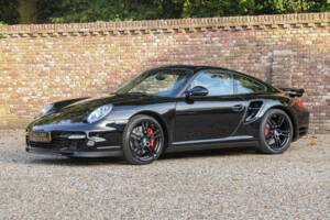 Bild 24/50 von Porsche 911 Turbo (2010)
