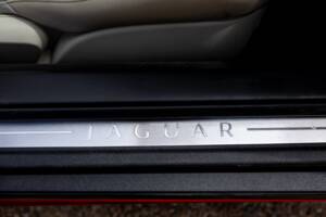 Image 28/50 of Jaguar XKR (2007)