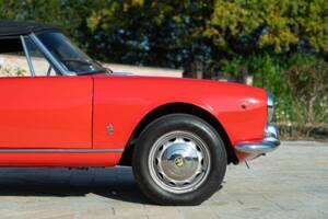 Immagine 33/50 di Alfa Romeo Giulia 1600 Spider (1964)