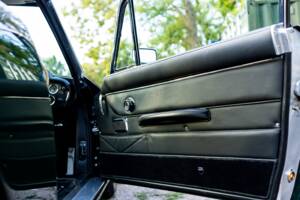 Bild 33/43 von Aston Martin DB 6 Vantage (1967)