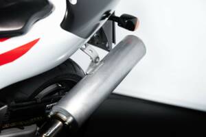Immagine 15/42 di Honda RVF 750 (1994)
