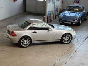 Image 5/51 of Mercedes-Benz SLK 230 Kompressor (1997)