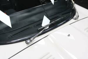 Image 44/49 de Jaguar Type E V12 (1974)