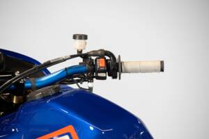 Bild 33/50 von Yamaha DUMMY (1993)