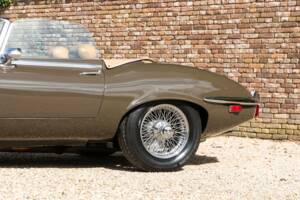 Image 13/50 de Jaguar Type E V12 (1973)