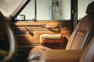 Image 22/96 of Jeep Wagoneer Limited (1982)