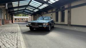 Image 7/88 of Mercedes-Benz 380 SL (1984)