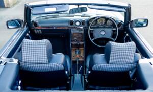 Image 4/47 of Mercedes-Benz 300 SL (1987)